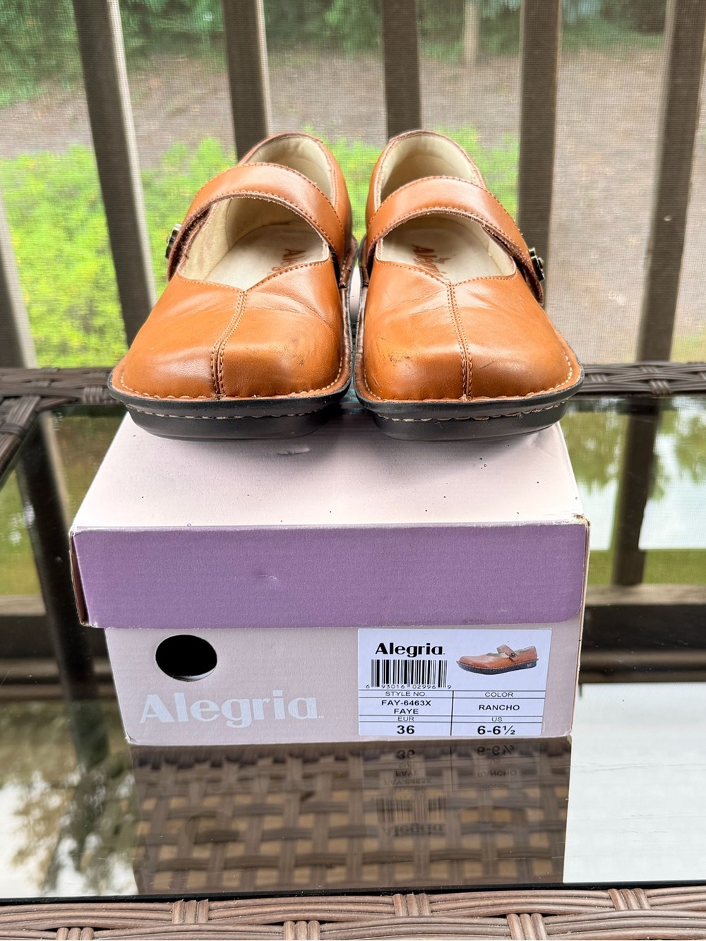 Alegria Women's Tan Mary Jane Faye Size 36 (6)